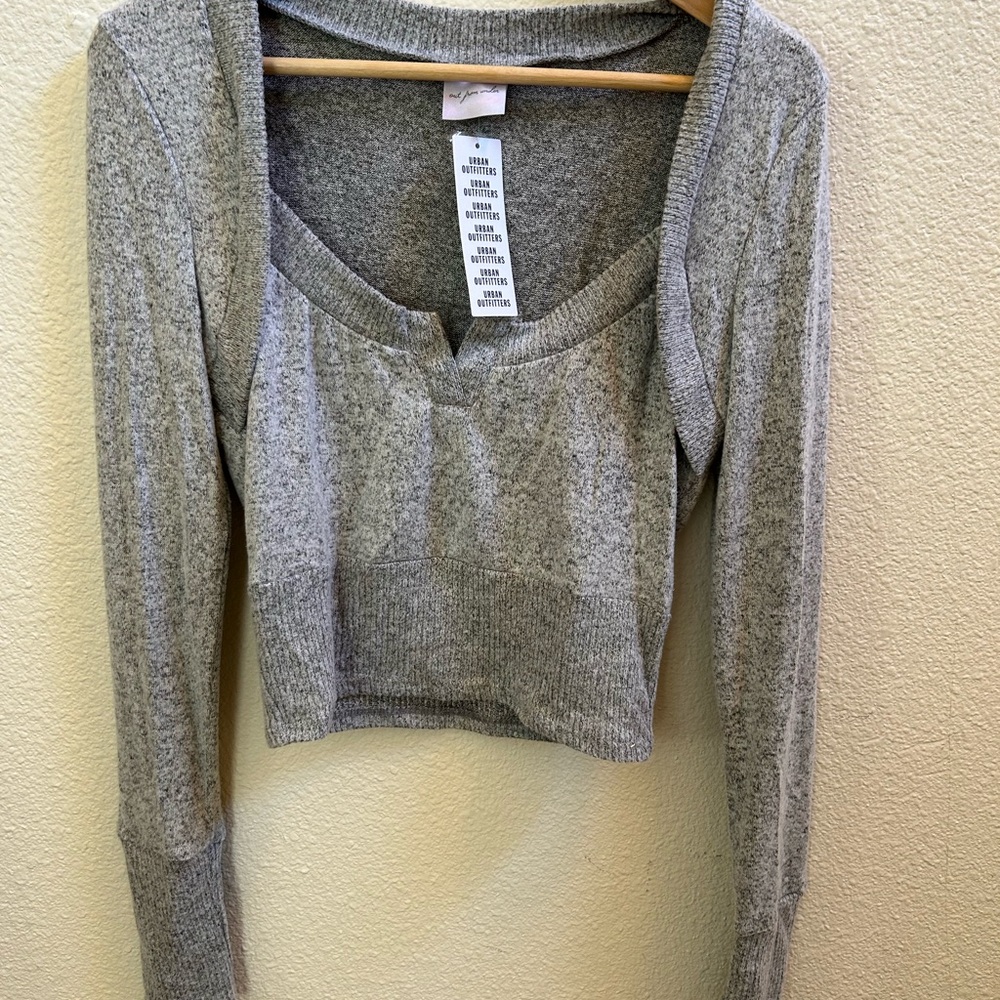 Gray Long Sleeve Women's Crop Top - Picture 2 of 7
